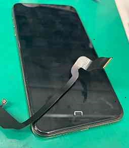 iPhone修理　草加　川口　三郷　充電できない