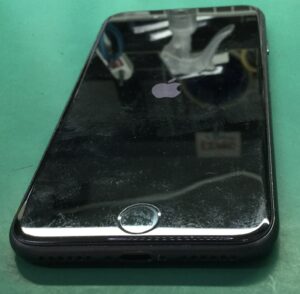 草加　iPhone修理　電源復旧　即日修理